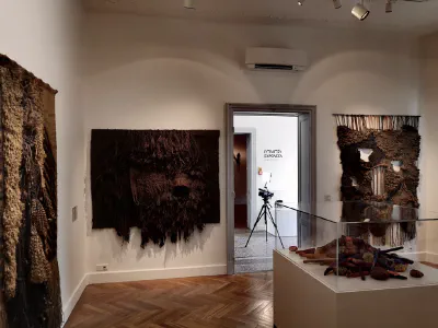 images/Les Folles de la Place de Mai Villa Datris 2018-11-10-2021 à 09-46-08.jpg